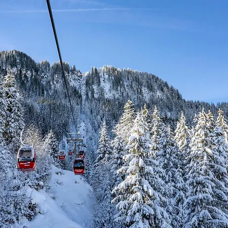 Modern In On Ski-slope Lägenhet Jochberg
