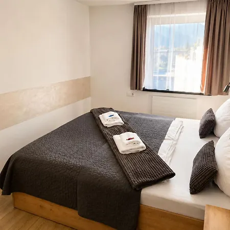 Modern In On Ski-slope 아파트 *