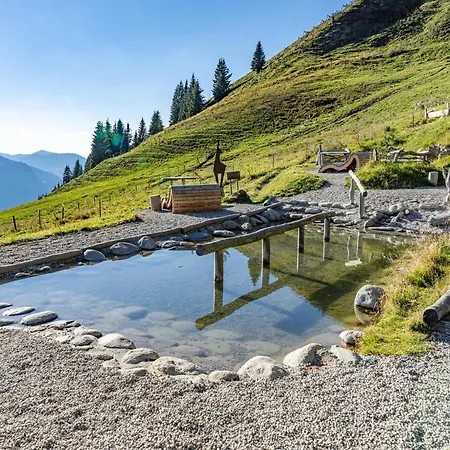 Modern In On Ski-slope * يوخبرغ